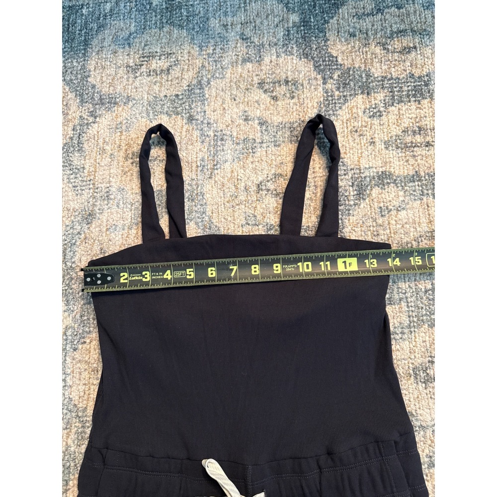 Vuori Mudra Jumpsuit Black Size Medium Excellent Condition - Picture 2 of 4